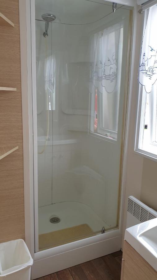 Sylvie Proprietaire Du Mobil-Home Saint-Pair-sur-Mer Exteriör bild