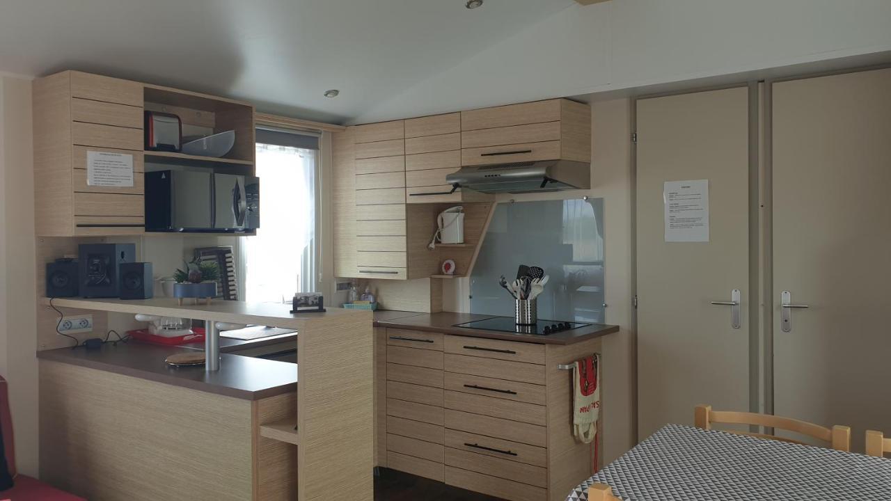 Sylvie Proprietaire Du Mobil-Home Saint-Pair-sur-Mer Exteriör bild